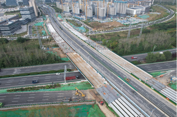 Z6��������ʱ���й������ٷ���վ